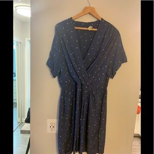 HOBBS Vintage style cape sleeve dress
